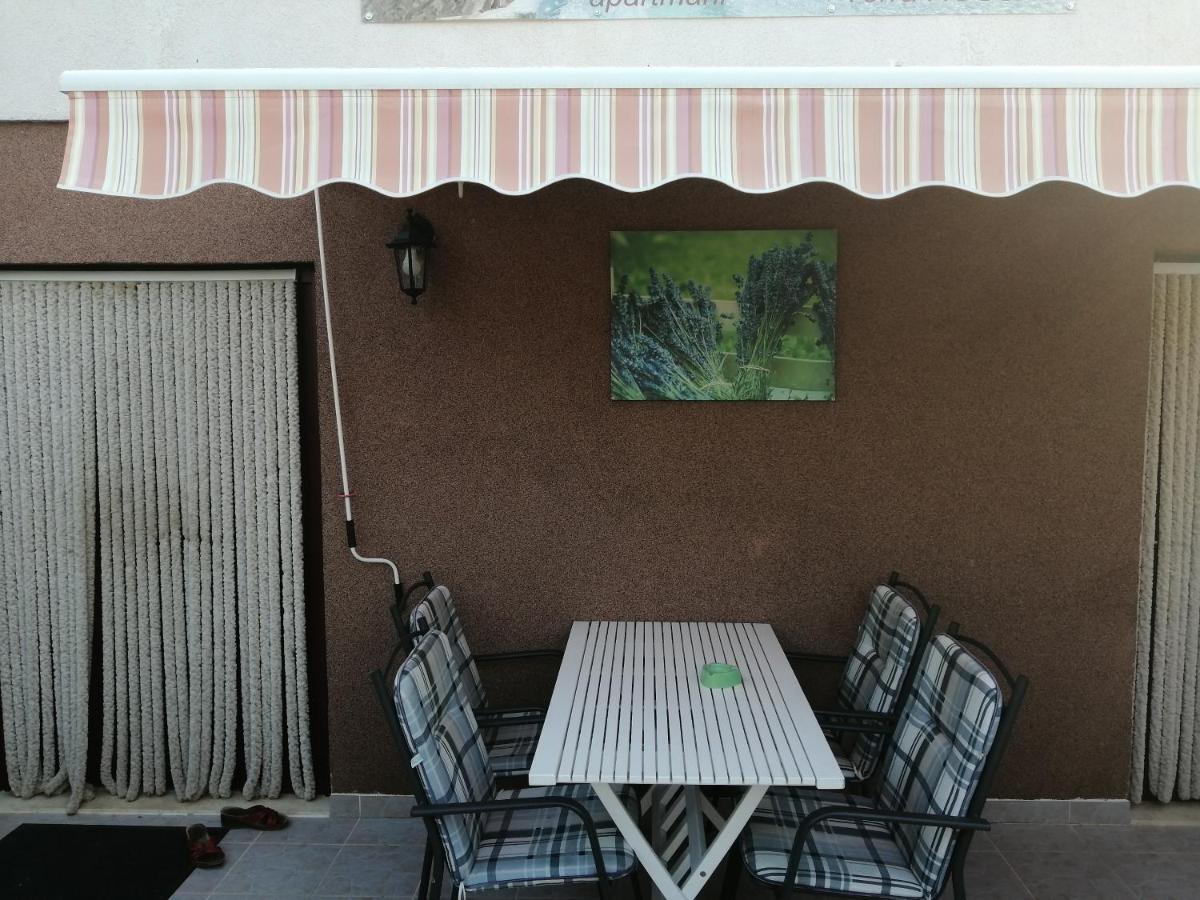Apartamento Terra Rossa Loborika Exterior foto